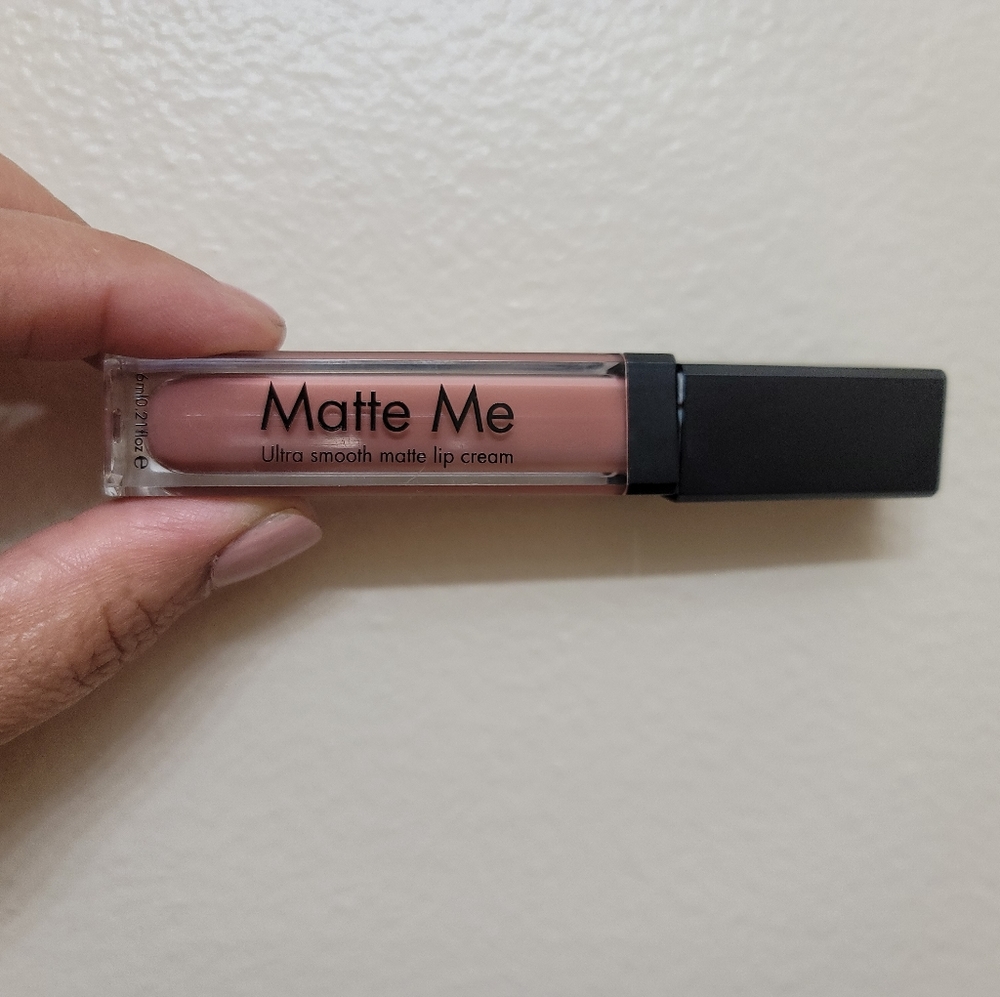 Sleek Matte in Birthday Suite